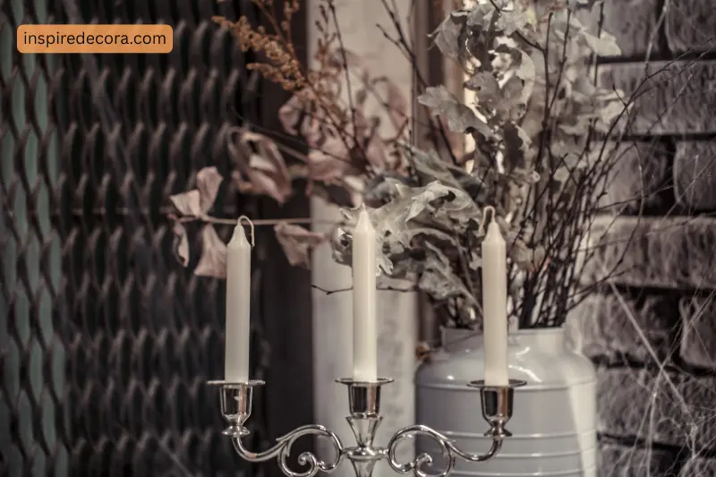 1 use a dark color palette for instant impact