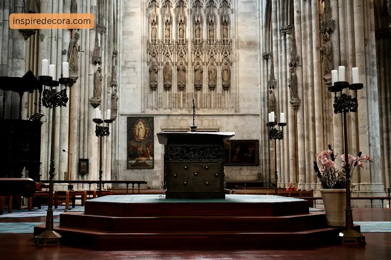 7 blend modern gothic style 
