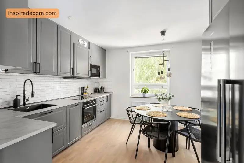 kitchen & dining coastal look